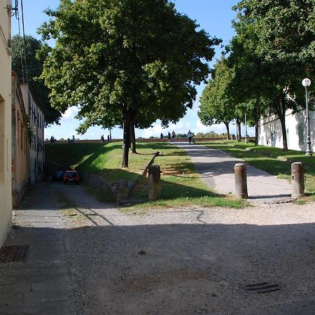 S. Agostino Fronte Mura Lucques Extérieur photo